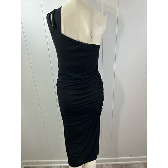 Isabella Oliver Darcie Maternity Dress with Lenzing™ Ecovero™ in black. Size 4. - Picture 5 of 9